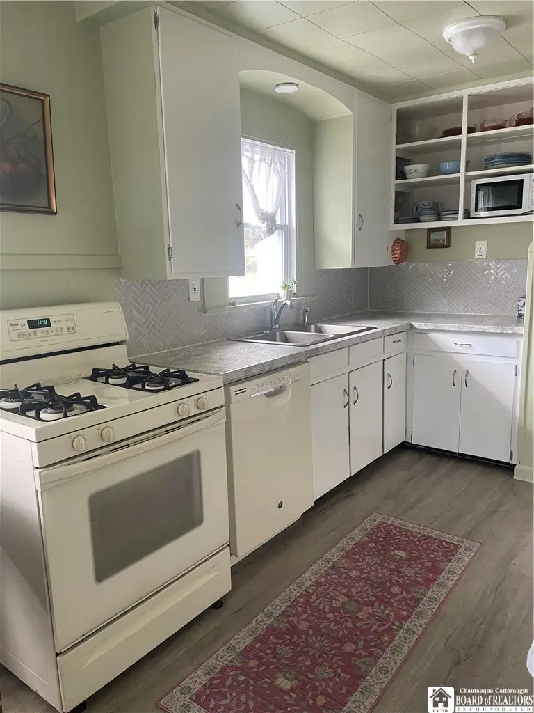 212 Elmcrest Avenue, Lakewood, NY 14750 - #2