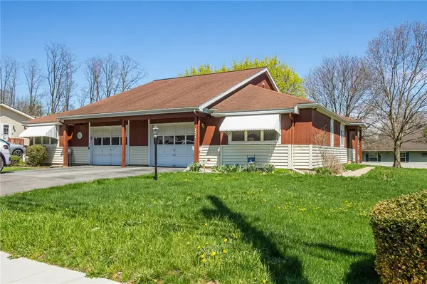 151 N Bloomfield Rd, Canandaigua, NY 14424