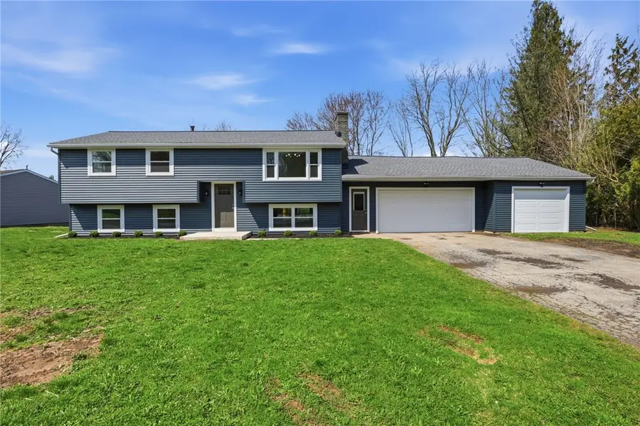 2163 Evergreen Lane, Ontario, NY 14519 - #2