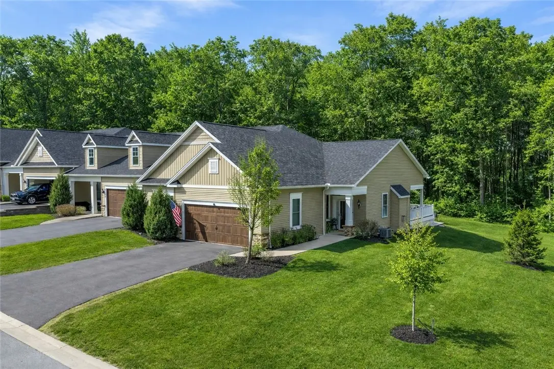 6032 Woodvine Rise, Canandaigua, NY 14424 - #1