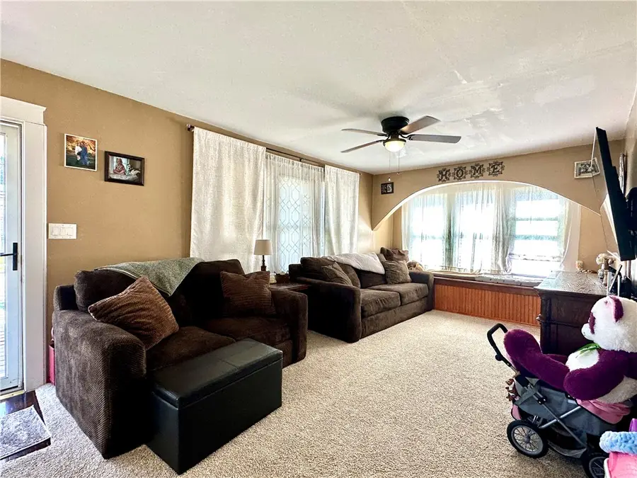 369 E Warren Street, Elmira, NY 14901 - #3