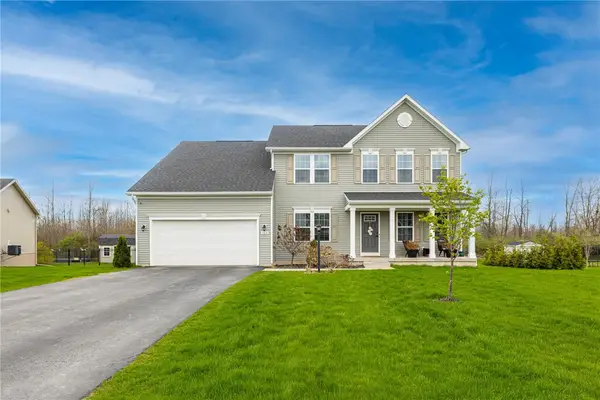 1816 Halesworth Lane, Ontario, NY 14519