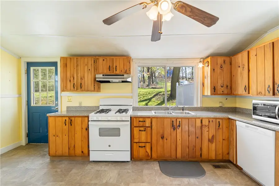 58 Rochester Street, Avon, NY 14414 - #3