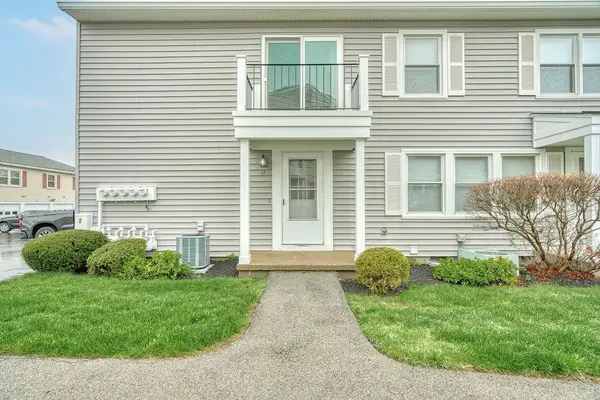 17 Eagle Lane, Fairport, NY 14450