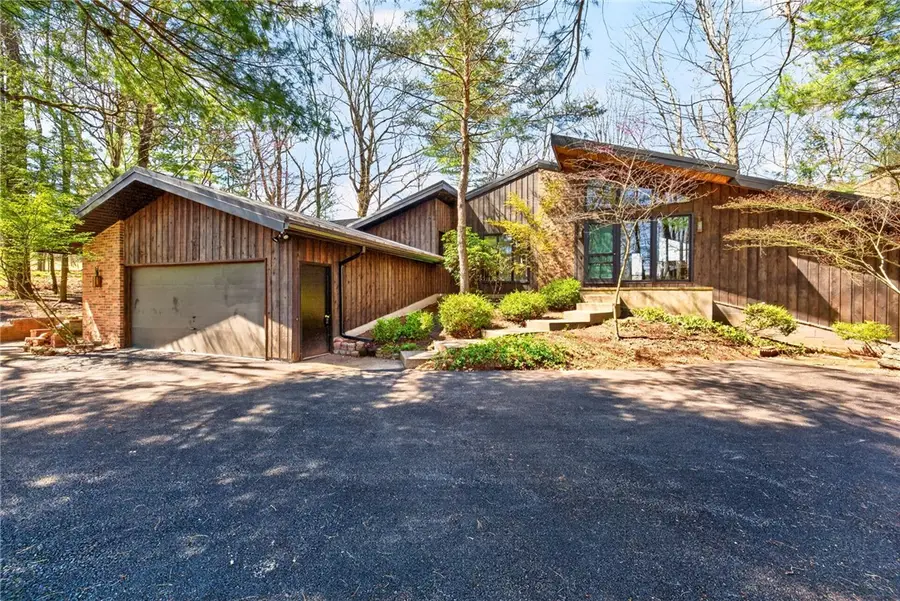 1 Lacoma Lane, Pittsford, NY 14534 - #2