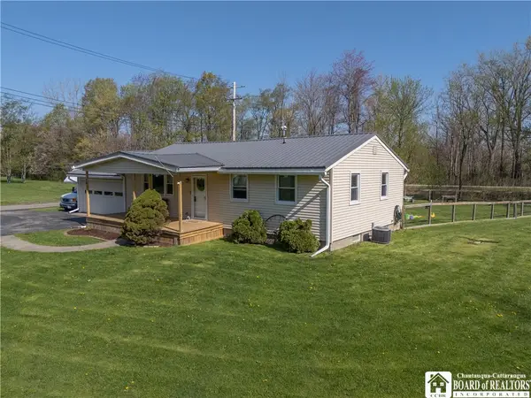 10 Fourth Street, Forestville, NY 14062
