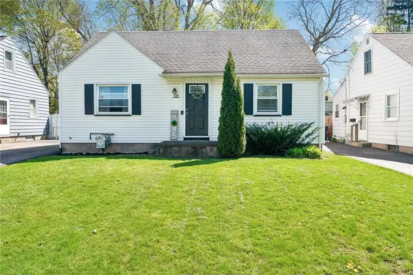 181 Leonard Rd, Rochester, NY 14616