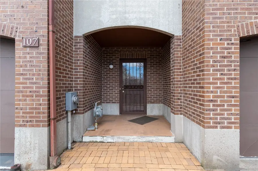 10 Selden Street #5, Rochester, NY 14605 - #2