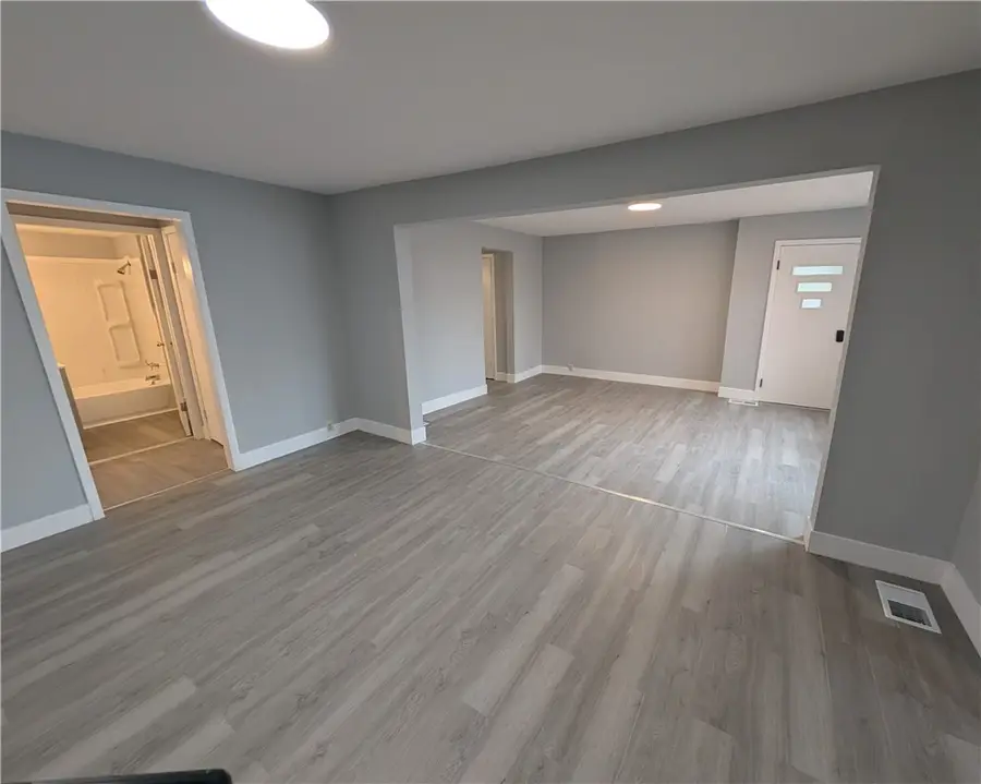 8 Campbell Street, Bath, NY 14810 - #3