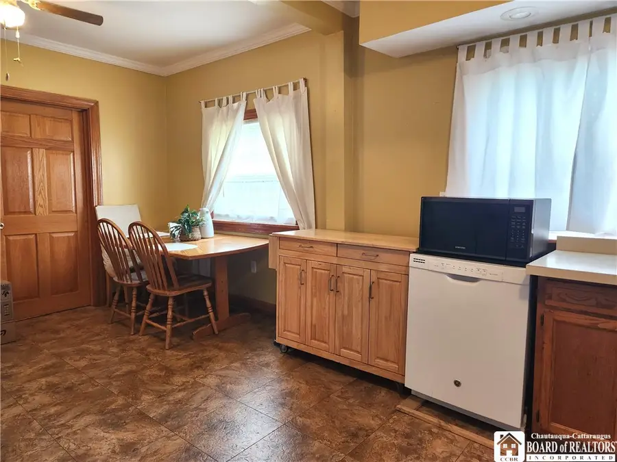 11 Maltby Street, Jamestown, NY 14701 - #3