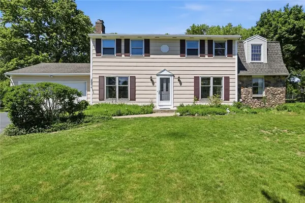 262 Hillary Lane, Penfield, NY 14526