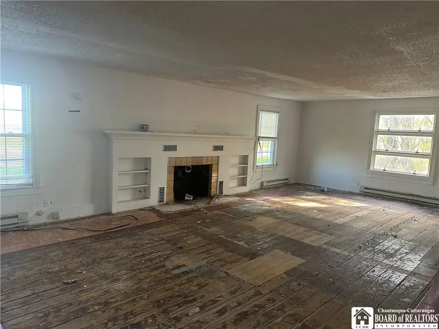 329 E Main St, Westfield, NY 14787 - #2