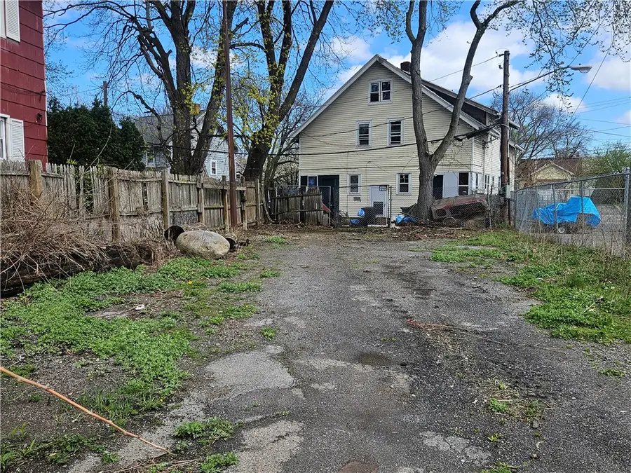 24 Arbutus Street, Rochester, NY 14609 - #3