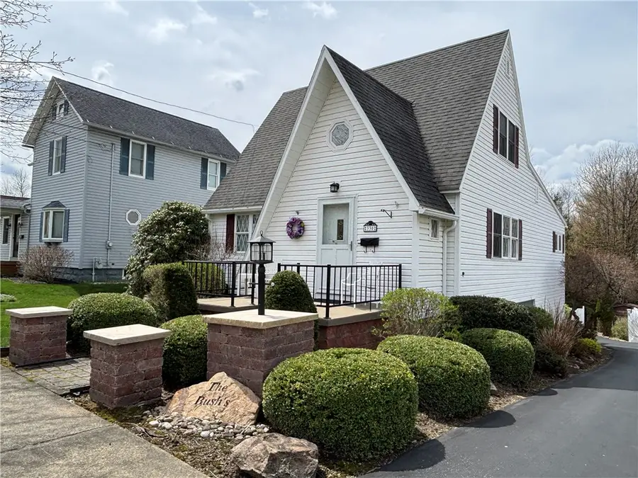 330 Pennsylvania Avenue, Kane, PA 16735 - #2