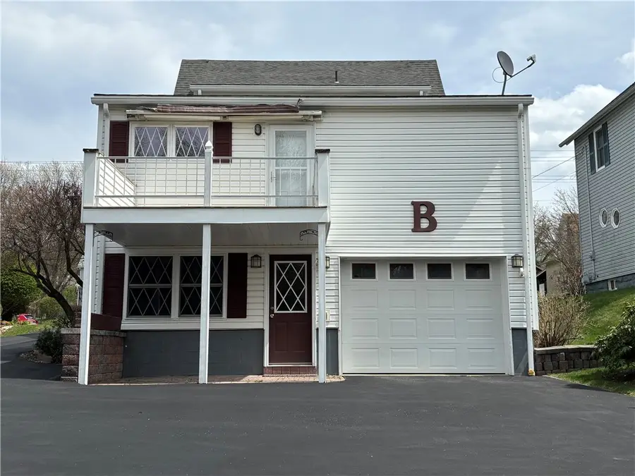 330 Pennsylvania Avenue, Kane, PA 16735 - #3