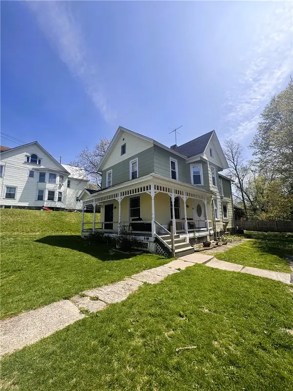 6 Foster Street, Lyons, NY 14489