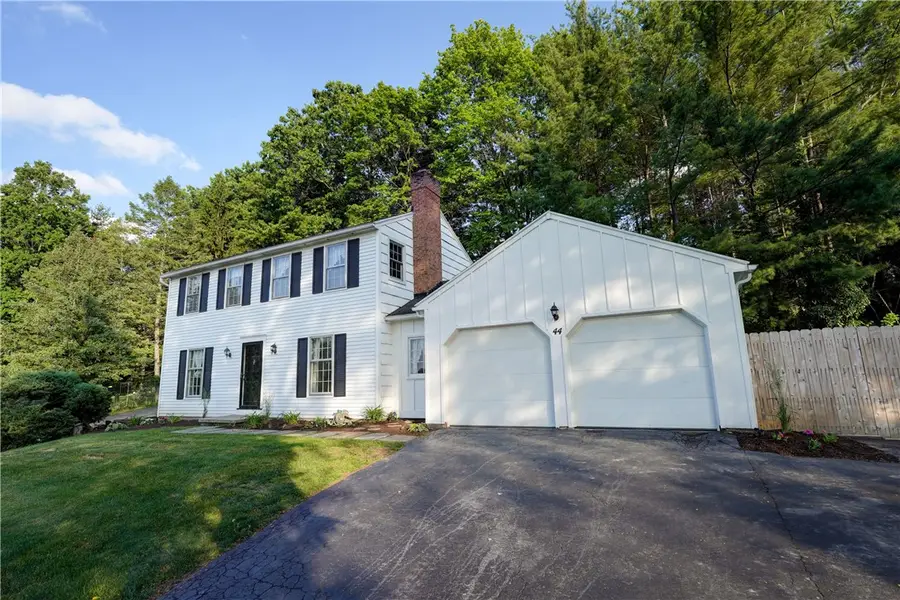 44 Kings Lacey, Fairport, NY 14450 - #2