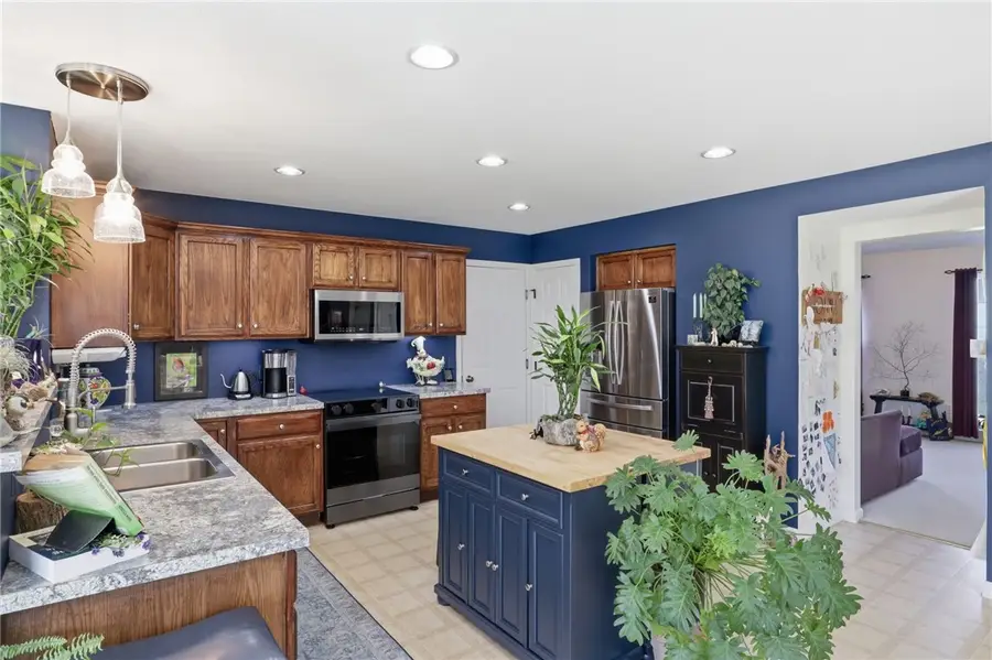 7609 Whispers Lane, Ontario, NY 14519 - #3