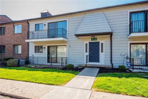 9 High Gate #7, Fairport, NY 14450