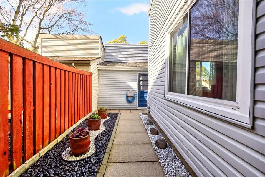 9 Brimsdown Circle, Fairport, NY 14450 - #3