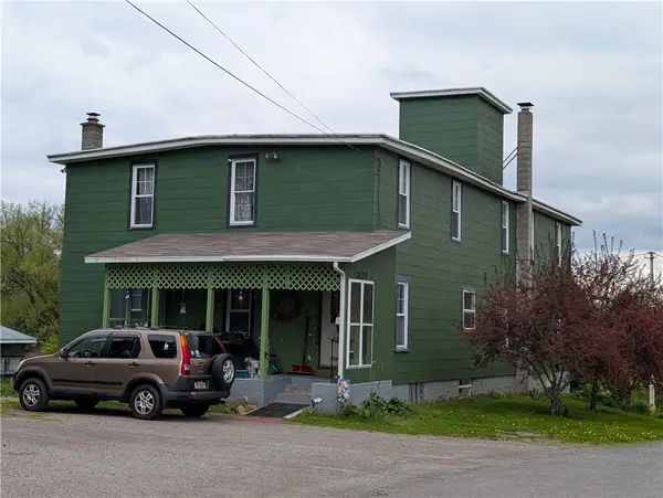 2125 Oak Orchard River Road, Waterport, NY 14571