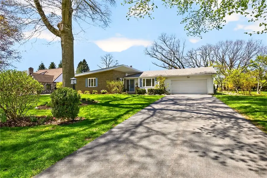 755 Corwin Rd, Rochester, NY 14610 - #2