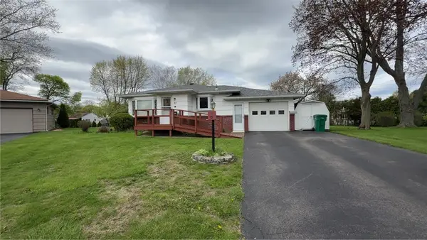 37 Ridge Port Circle, Rochester, NY 14617