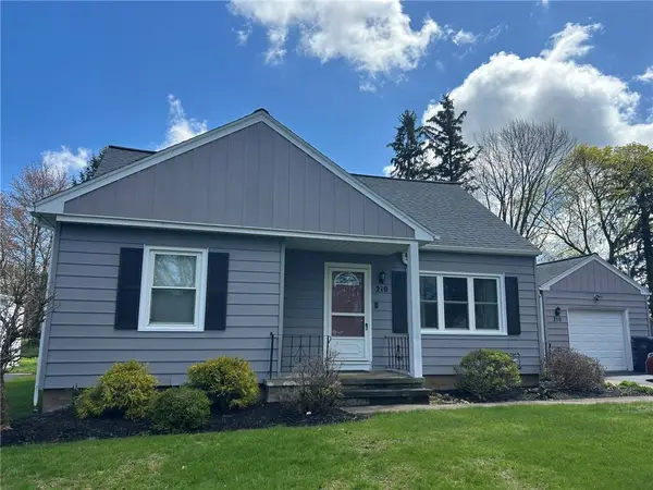 210 Pepperidge Drive, Rochester, NY 14626