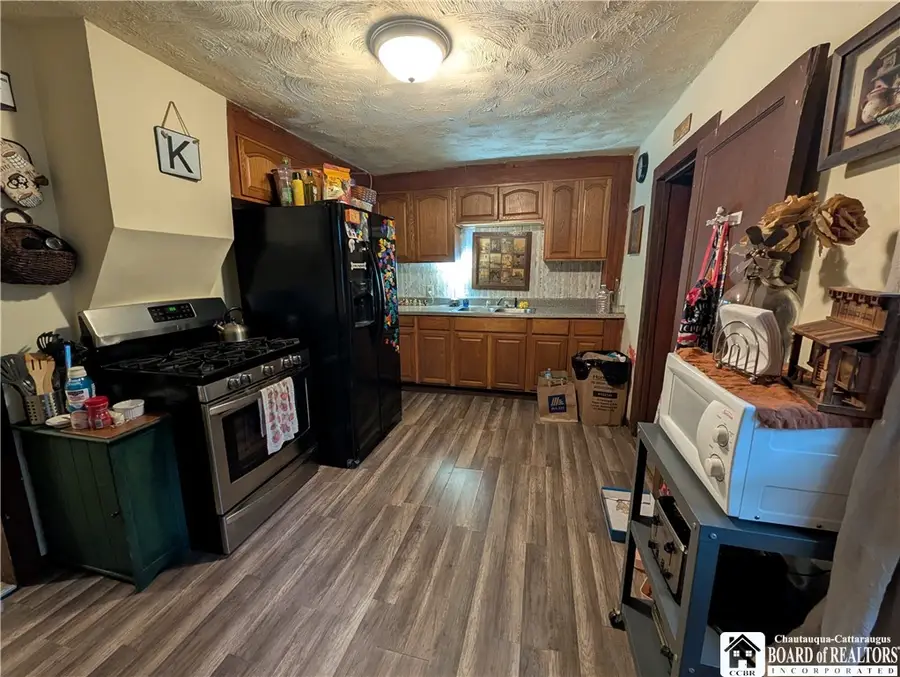 11 1/2 Bowen Street, Jamestown, NY 14701 - #3