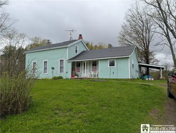 10451 Edies Road, Springville, NY 14141