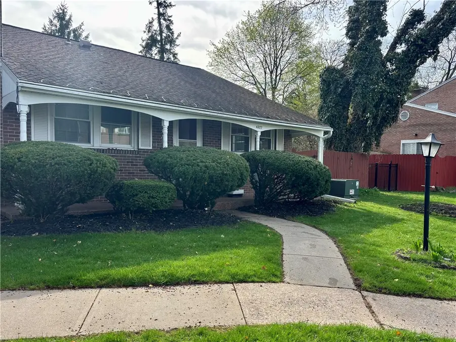 4327 Belmont Drive, Liverpool, NY 13090 - #2