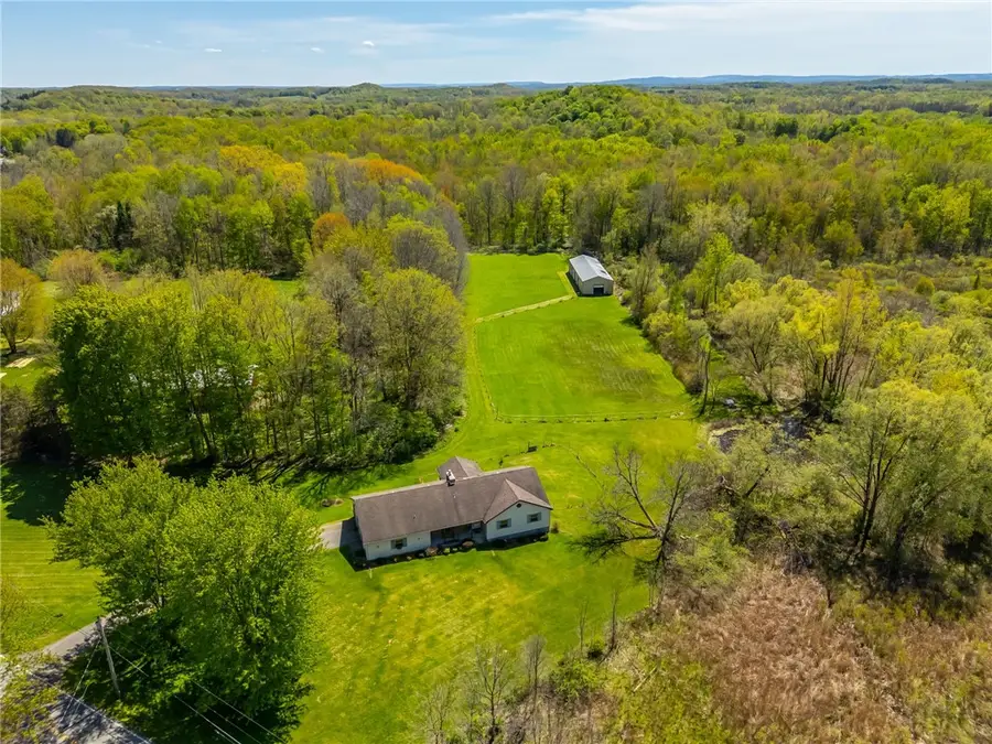 827 Turner Rd, Palmyra, NY 14522 - #2