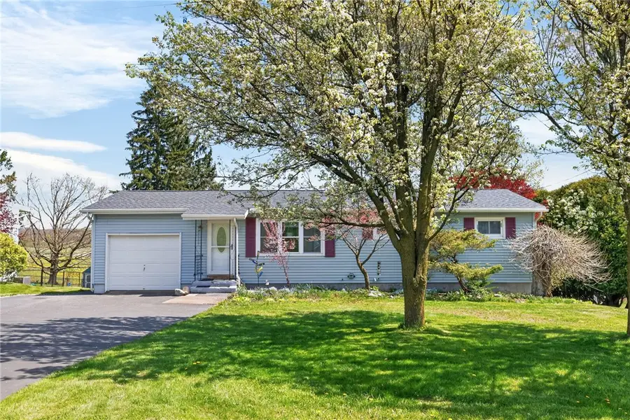 6214 Oakridge Road, Auburn, NY 13021 - #2