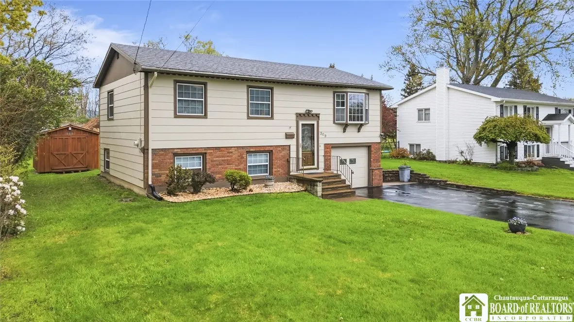 309 Veterans Drive, Dunkirk, NY 14048 - #1