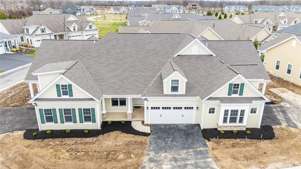 243 Bretlyn Circle, Rochester, NY 14618 - #1