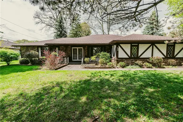 2951 Saint Paul Boulevard, Rochester, NY 14617