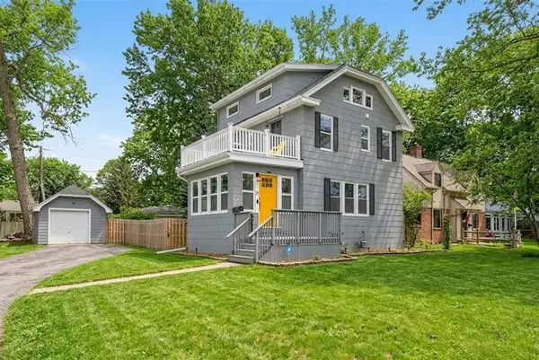 29 W Boulevard Parkway, Rochester, NY 14612