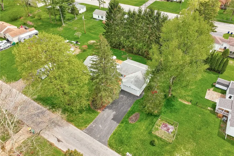 513 Glenview Court, Webster, NY 14580 - #3