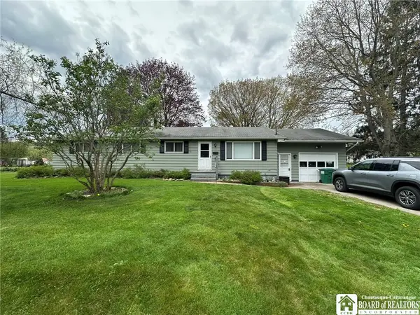 25 Burnham Place, Cassadaga, NY 14718