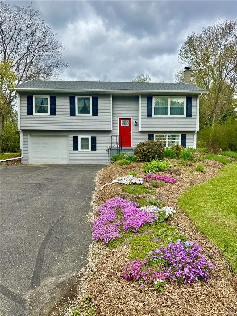 565 Meadowbrook Parkway W, Horseheads, NY 14845 - #1