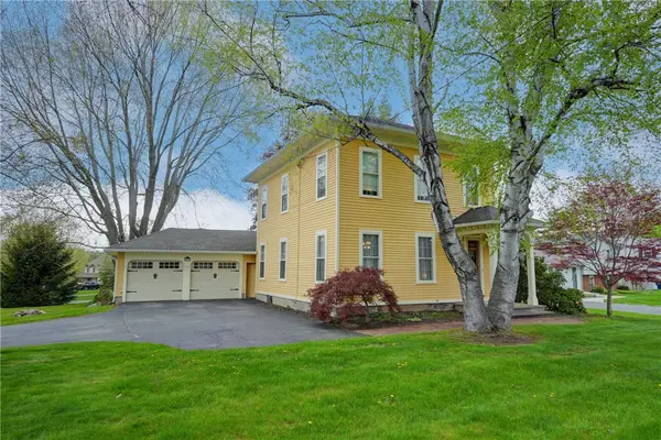 368 Chestnut Ridge Road, Rochester, NY 14624