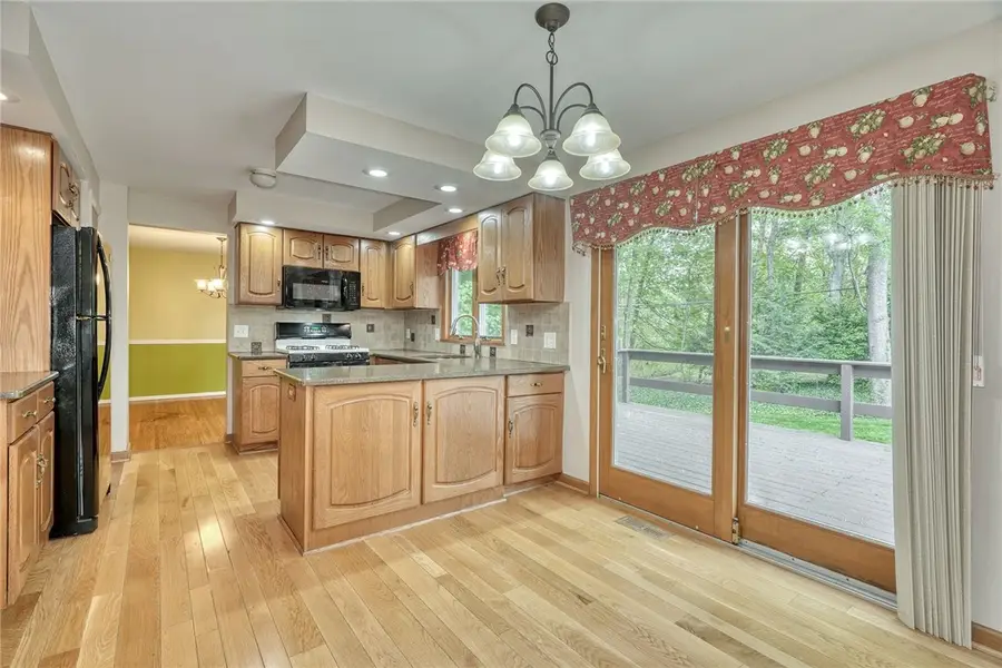 160 Courtly Circle, Rochester, NY 14615 - #2