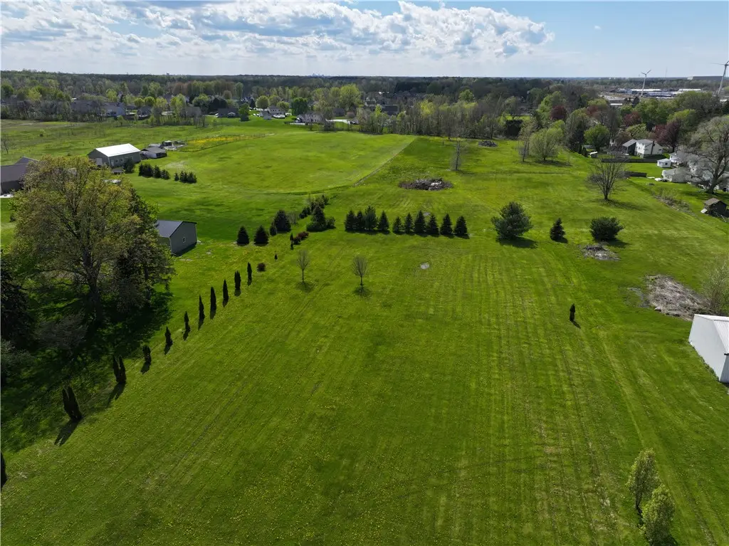 6197 Lincoln Rd, Ontario, NY 14519 - #1