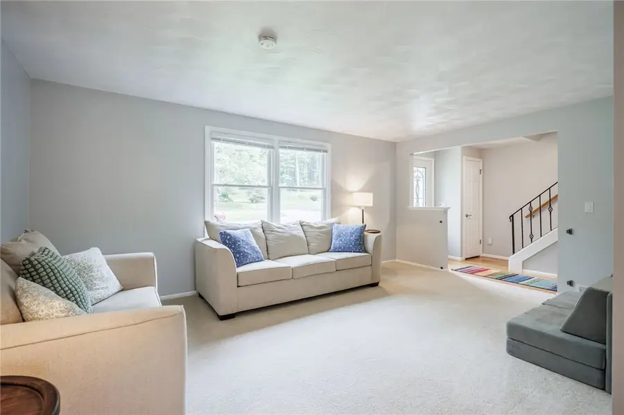54 Maple Leaf Circle, Penfield, NY 14526 - #3