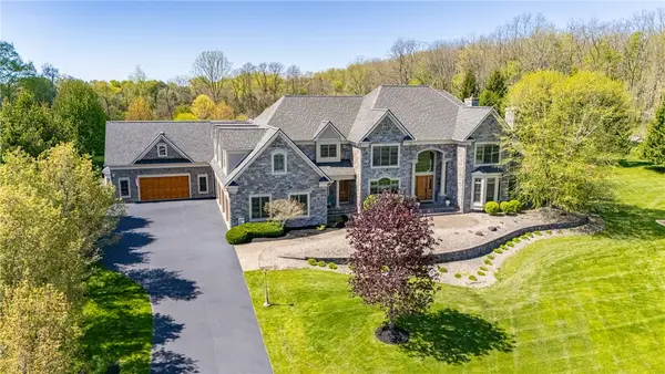 1 Carolina Drive, Pittsford, NY 14534
