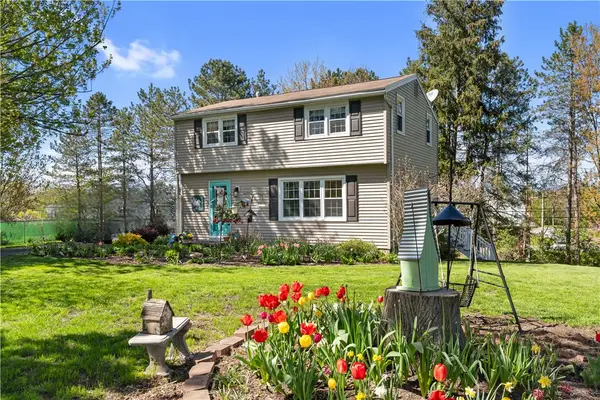 29 Pleasant Way, Hilton, NY 14468