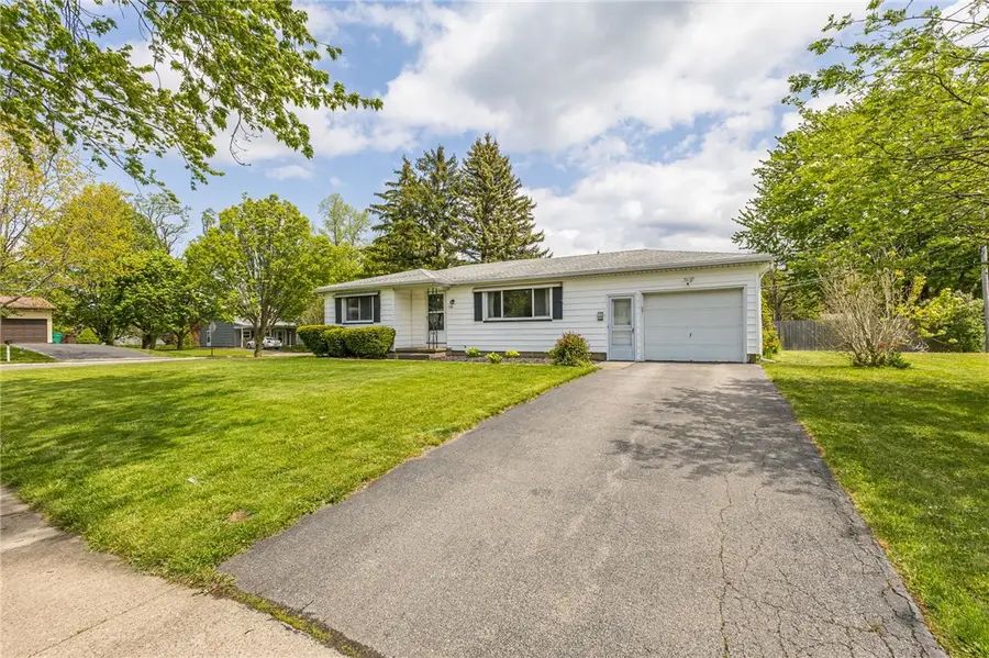 110 Echo Hill Drive, Rochester, NY 14609 - #2