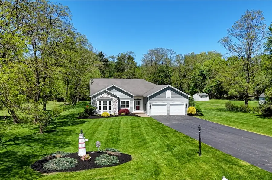 472 Vosburg Road, Webster, NY 14580 - #3