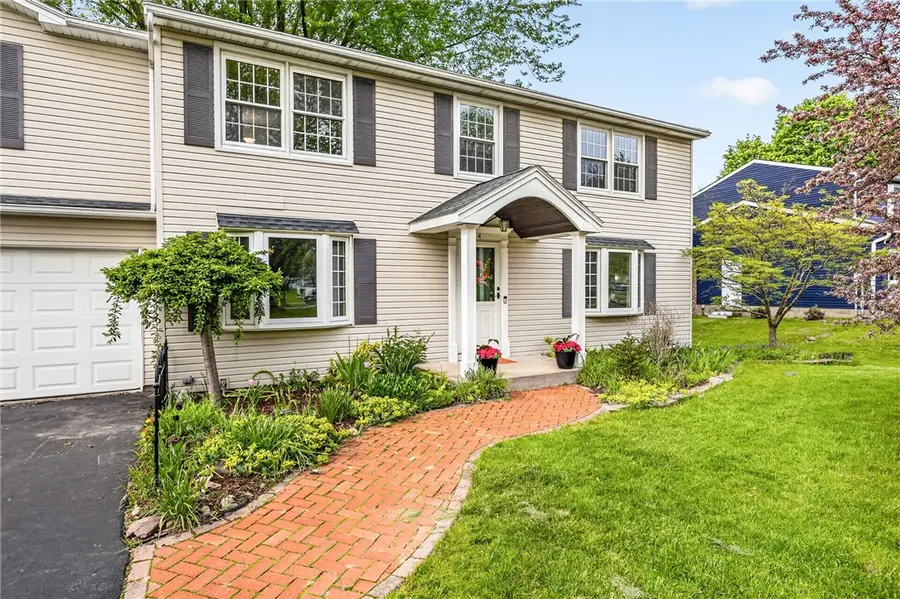 4 Skelby-moor Lane, Fairport, NY 14450 - #2