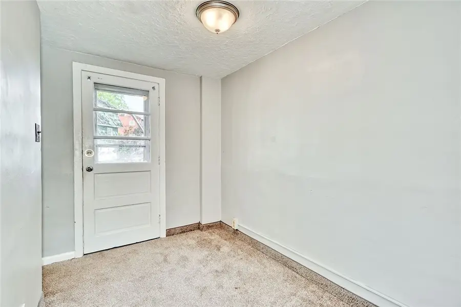15 Woodneath Cres, East Rochester, NY 14445 - #3